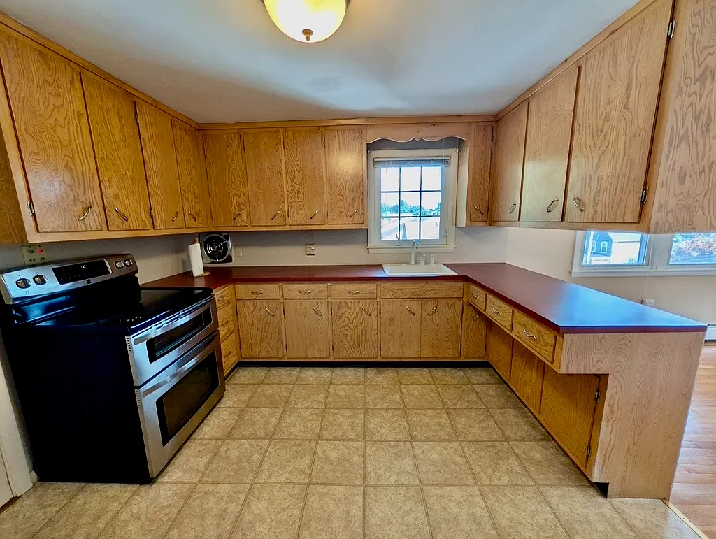 2 bed, 960 sqft, $1,995 — Photo 2