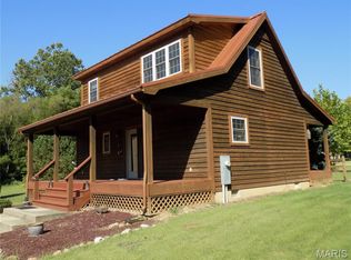 1308 Lake Dr, Ironton, MO 63650