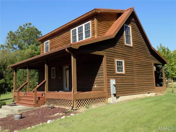 1308 Lake Dr, Ironton, MO 63650