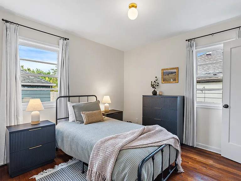 4305 NE 77th Ave — Photo 15