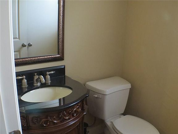 4th image of 15498 Tealwood Ln