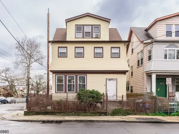 74 Smith St, Newark City, NJ 07106