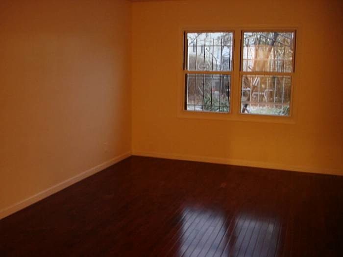 1st image of 1410 E 105th St
