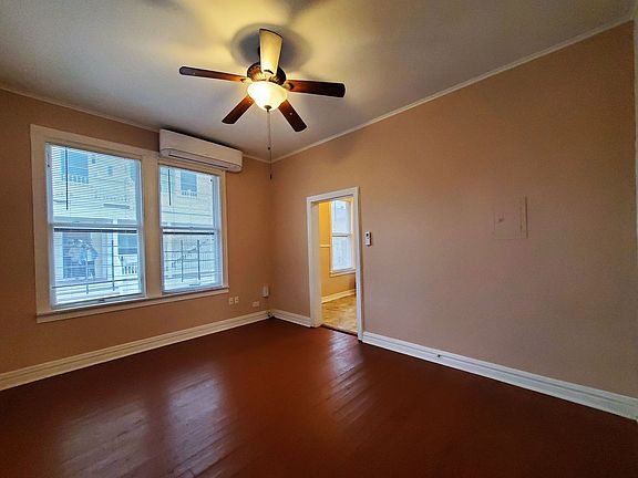 3rd image of 1722 N Pine St #2-L