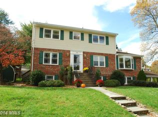 400 Holloway Ct NE, Vienna, VA 22180
