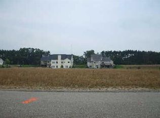 6933 Highland Dr E, Allendale, MI 49401
