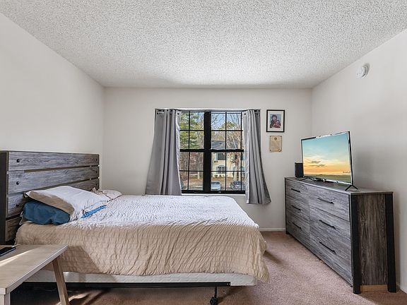 4th image of 130 Liberty Ct #130