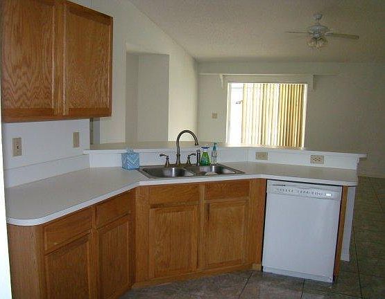 3rd image of 4505 Camberly St