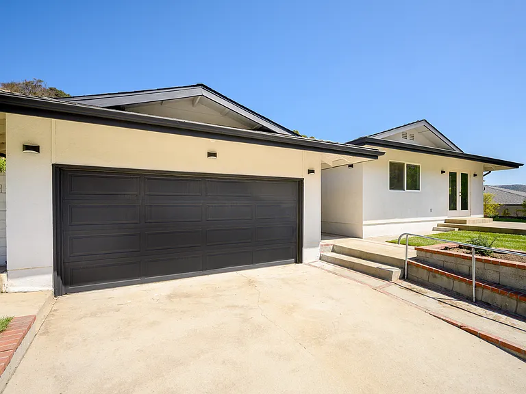 1323 Branta Dr — Photo 3