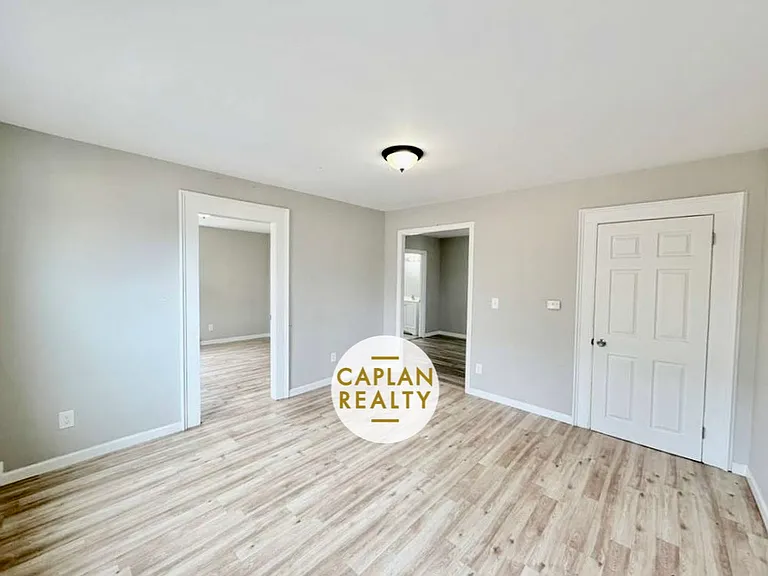 73 Chamberlain St #B — Photo 1