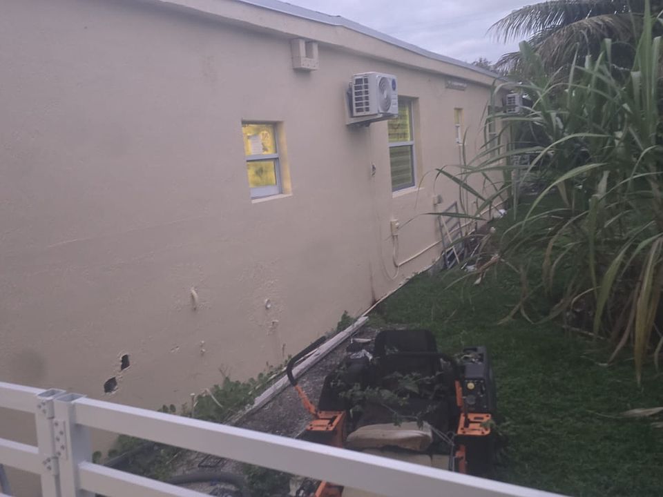 2nd image of 2024 NW 111th St
