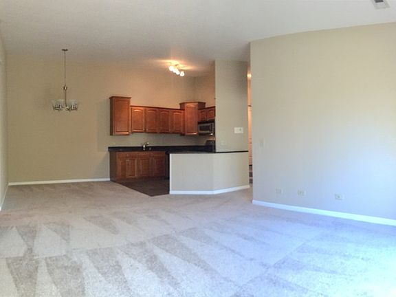 5th image of 1547 Raymond Dr APT 203
