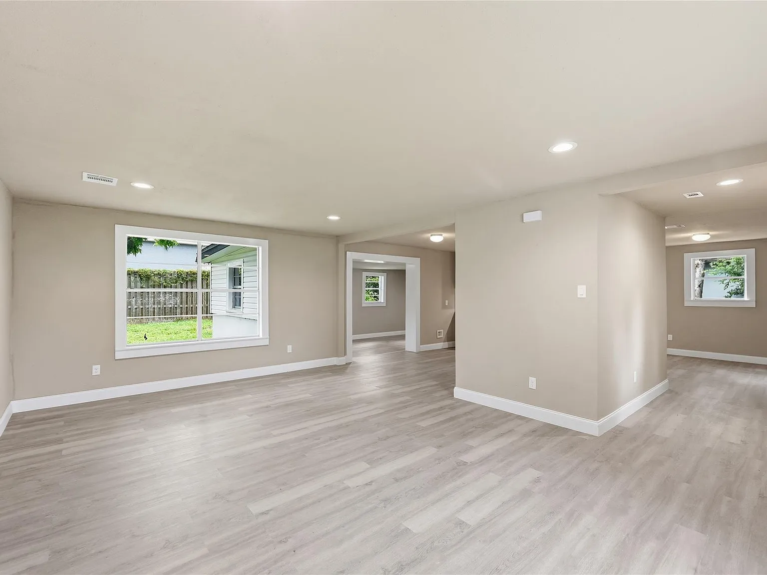 2 bed, 2.0 bath, 1450 sqft, $1,400 — Photo 4