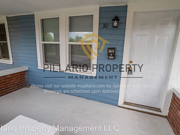 2nd image of 30 N Lasalle St