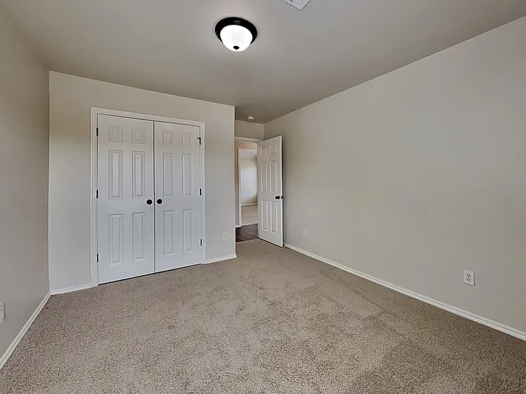 2165 Robin Ridge Ln — Photo 12