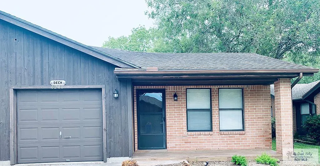 2 bed, 2.0 bath, 1205 sqft, $1,350 — Photo 1
