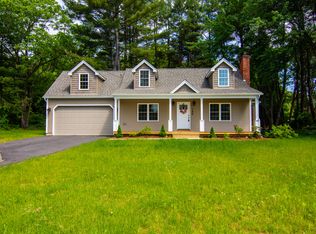 156 Hampden Rd, East Longmeadow, MA 01028