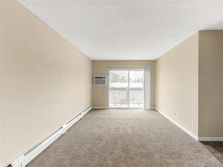 Oak Valley Apartments — Photo 22