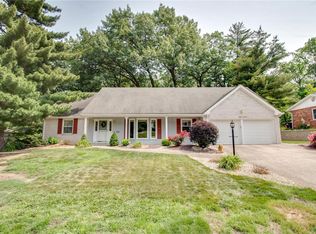 1500 Paris Dr, Godfrey, IL