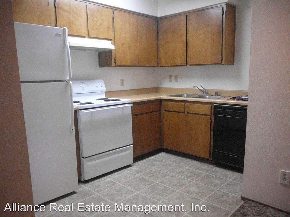 2nd image of 635 W 2nd Ave APT 2