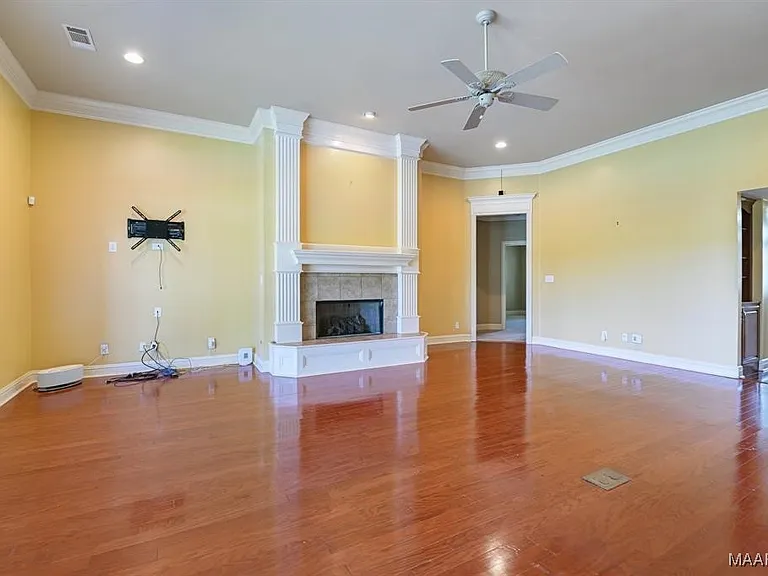 8318 Chadburn Way — Photo 5