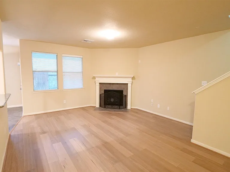 26427 Longview Creek Dr — Photo 6