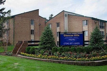 3rd image of 2109 Glencoe Hills Dr APT 8