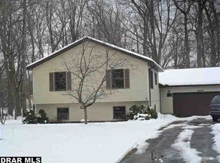 37215 Herman St, Romulus, MI 48174