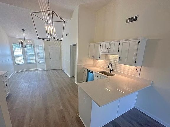 3rd image of 1259 Breezy Gate Dr
