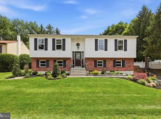 737 Vance Dr, Glenside, PA 19038