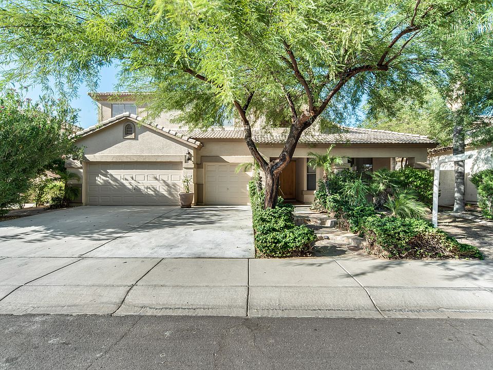 1st image of 1700 E Redwood Pl