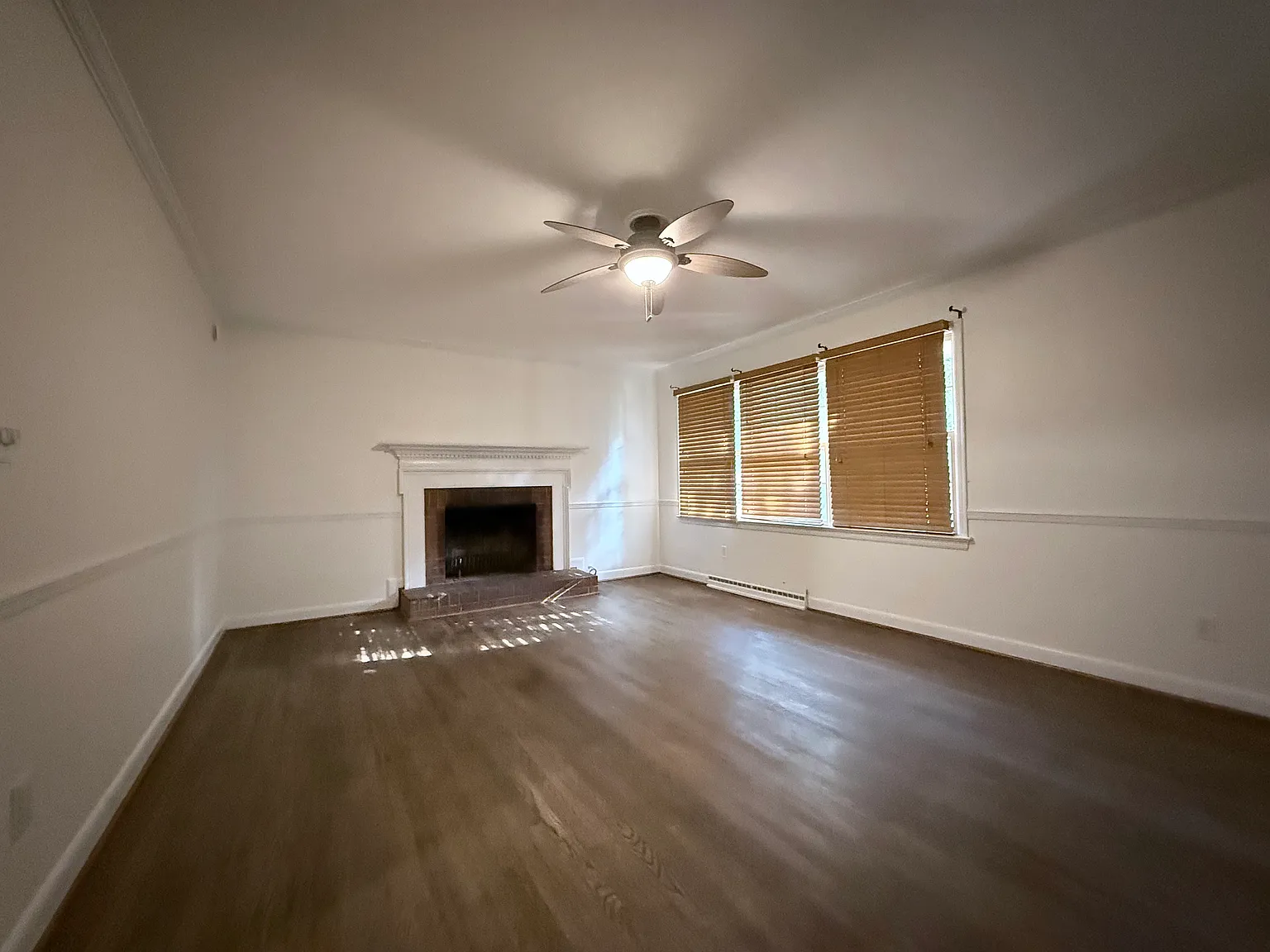 880 Catalina Drive — Photo 2