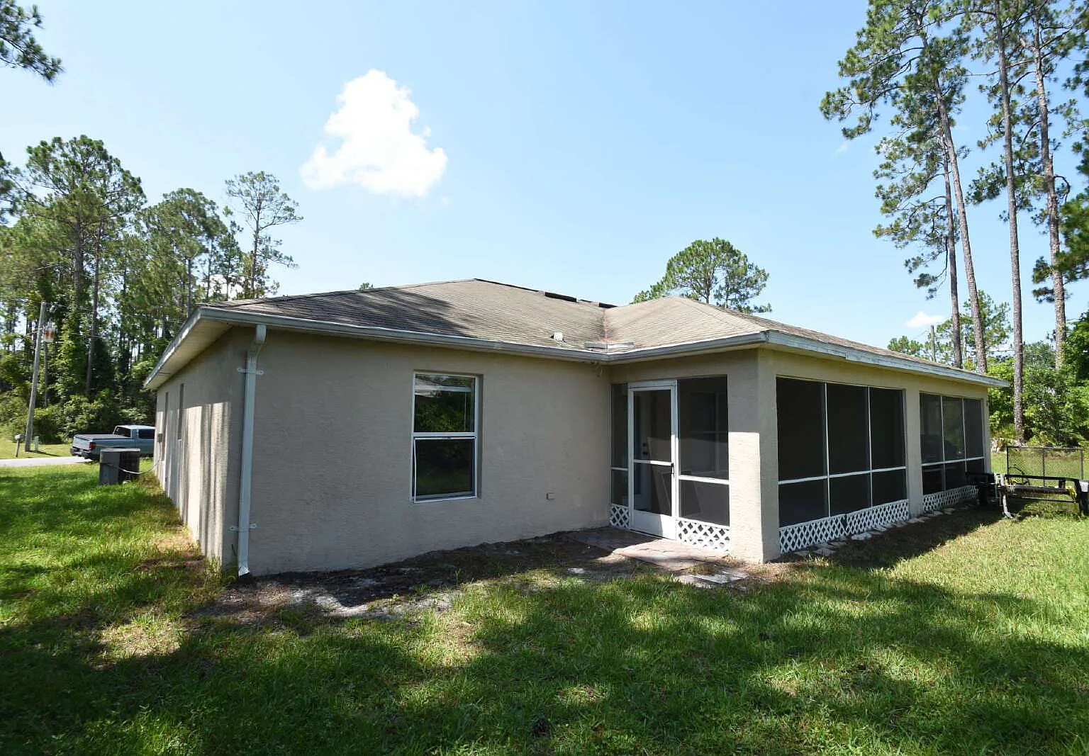 3 bed, 2.0 bath, 1214 sqft, $1,675 — Photo 2