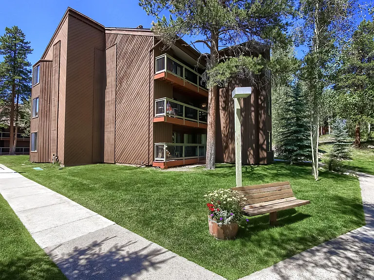 393 Wild Irishman Rd #1057 — Photo 40