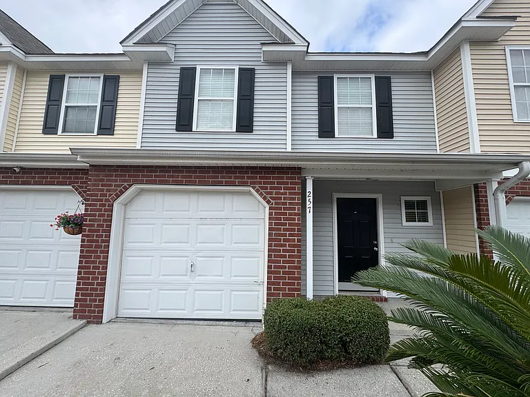 257 Sonata Cir — Photo 1
