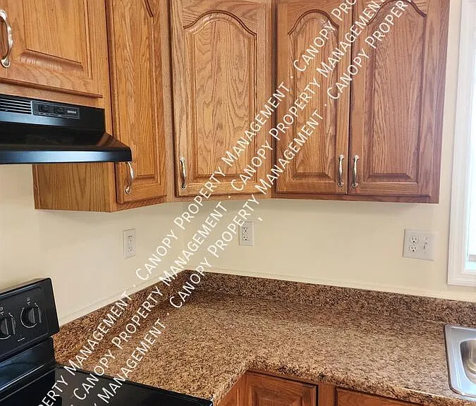 443 Hawkins Ave — Photo 6