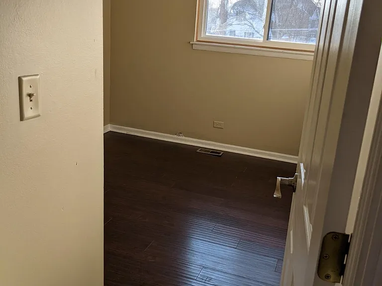 550 W Lodge Trl #L — Photo 9