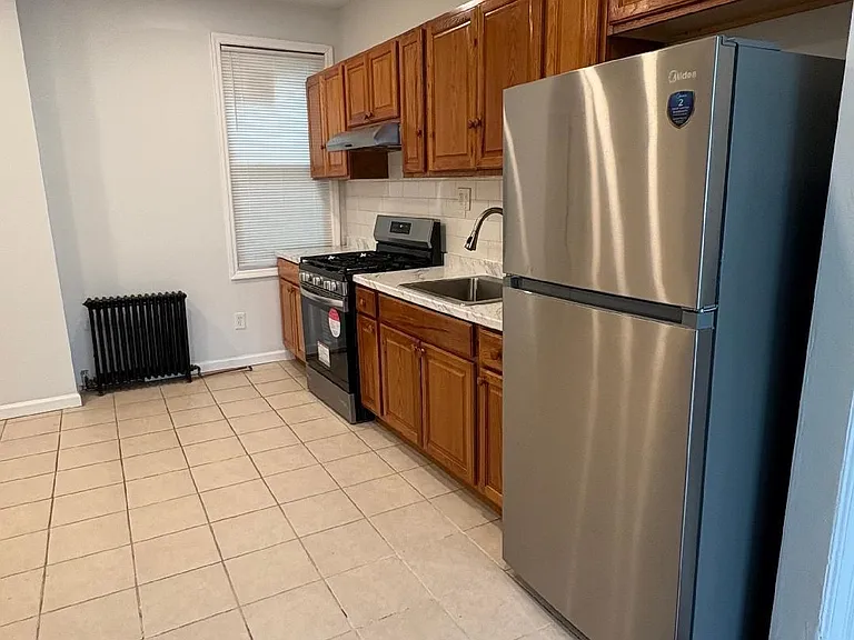 339 Danforth Ave #1F — Photo 9