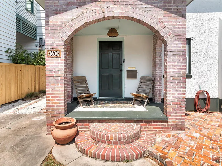 20 Reid St #A — Photo 2