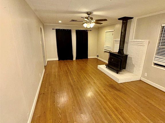 2nd image of 629 Westford St