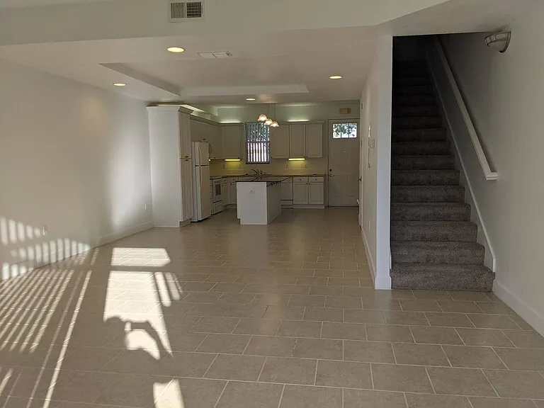 2080 Heritage Key Blvd — Photo 6