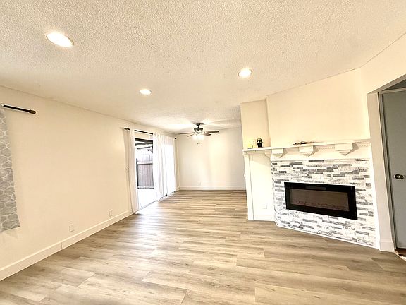 5th image of 12251 Malibu Dr