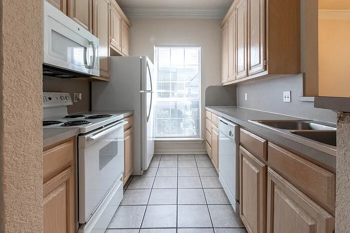 501 Withers St — Photo 7