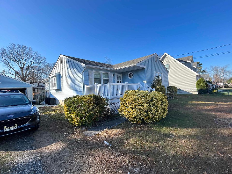 2nd image of 116 Frances Ave
