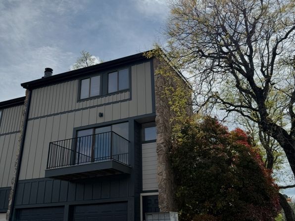 1870 Cherokee Bluff Dr