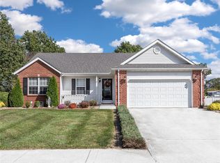 10 Sandstone Ct, Troy, IL