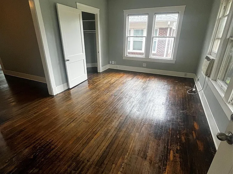 1711 W Main St #3 — Photo 1