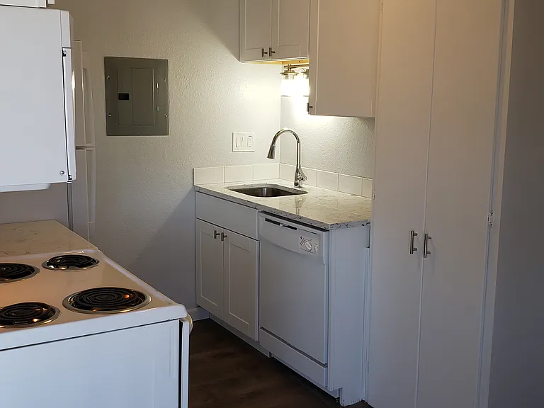 5034 El Camino Dr #29 — Photo 4