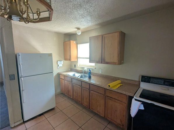 kansas-city-missouri-457037635 picture