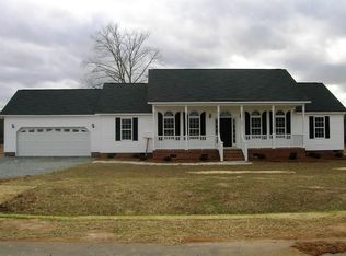 347 Blaze Ridge Dr, Smithfield, NC 27577